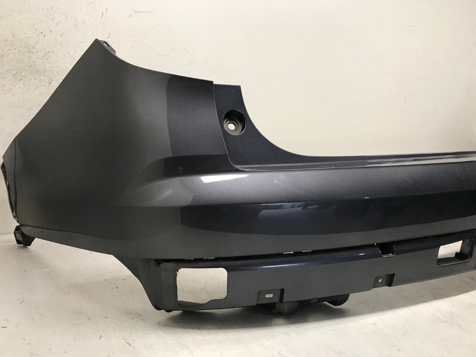 Rear Bumper Cover Gray Honda Pilot EX/LX/EX-L 2016-2018 71101-TG7-A000 OEM