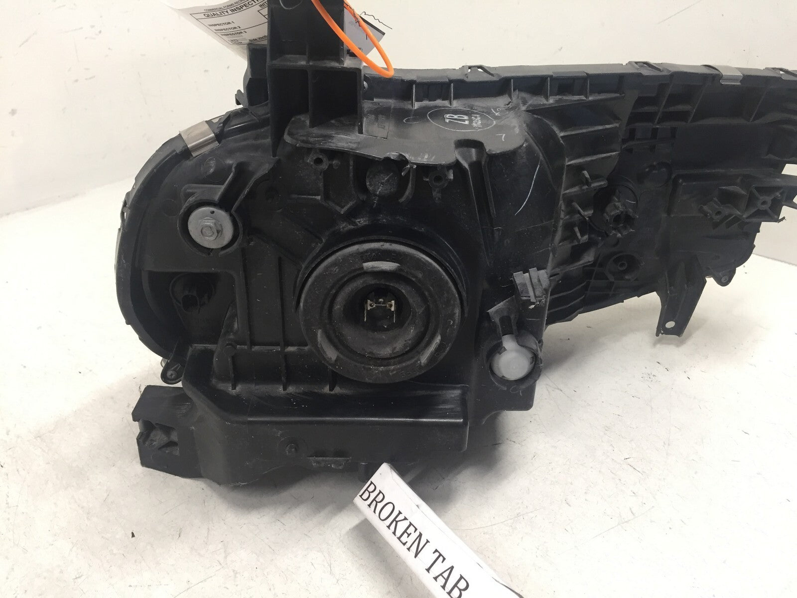 Headlight Damaged Headlamp Left Driver Nissan Cube 2009-2014 26060-1FC0B OEM