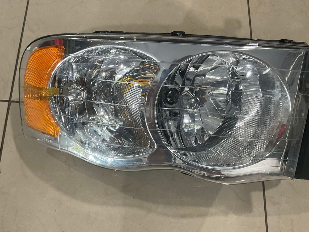Headlight Right RH Passenger 2002-2005 Dodge Ram 1500 2500 3500 CAPA