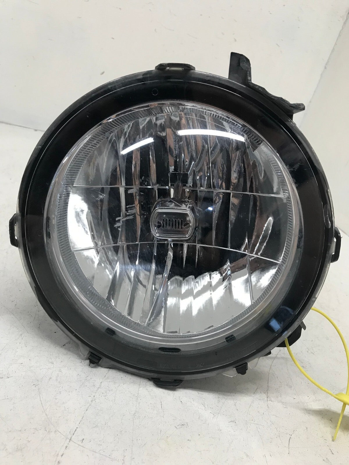 Headlight Damaged Halogen LH Driver Jeep Wrangler JL 2018-2021 55112873AG OEM