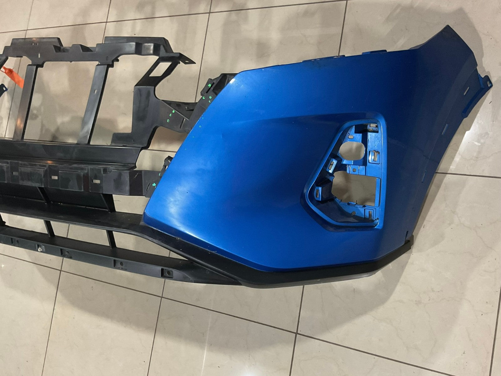 Front Bumper Cover Blue 2021 2022 Nissan Kicks S/SV/SR 62022 5fr00h OEM