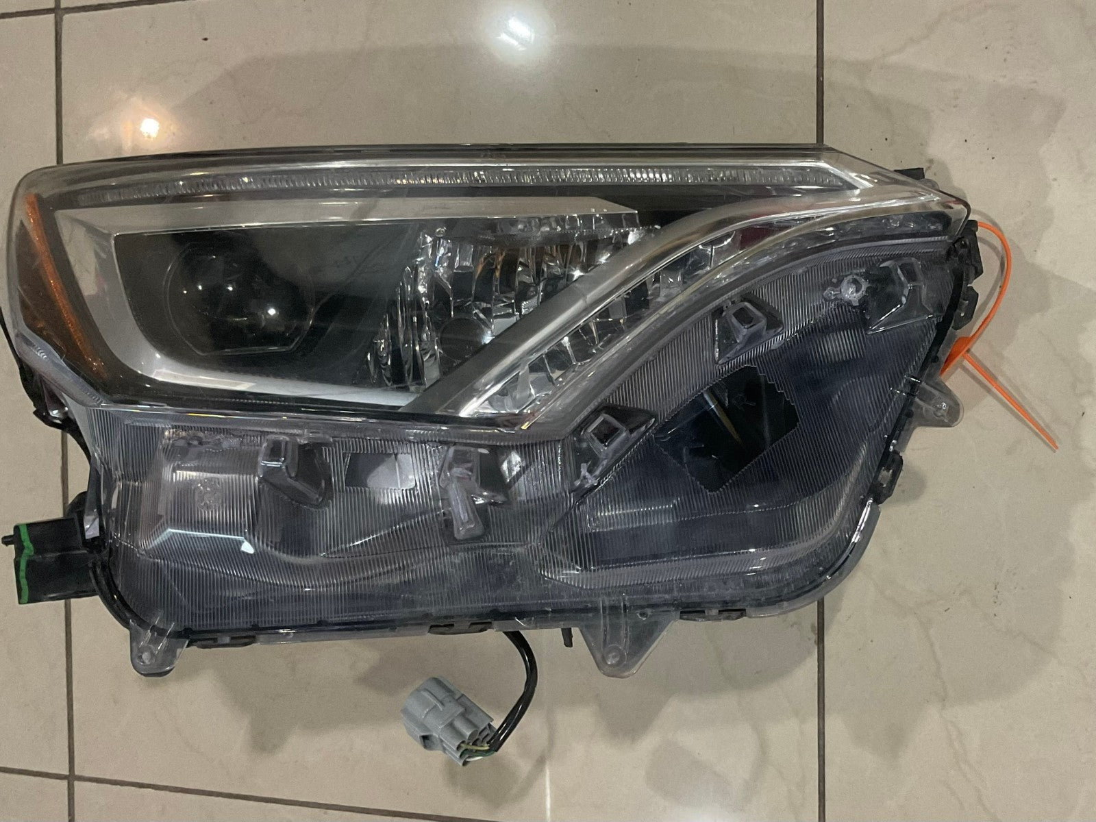 Headlight Right RH Passenger Toyota RAV4 2016 2017 2018 CAPA
