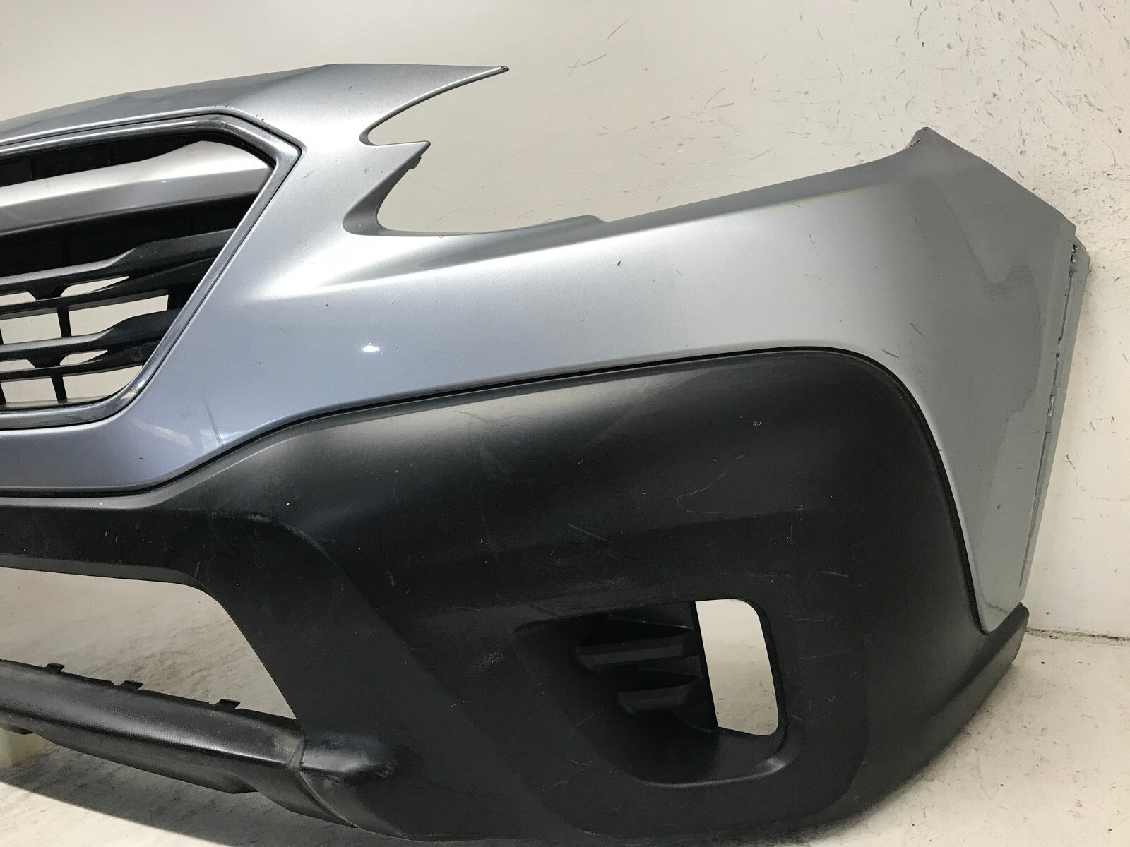 Front Bumper Cover Silver 2020-2022 Subaru Outback Base/Touring 57704AN01A OEM