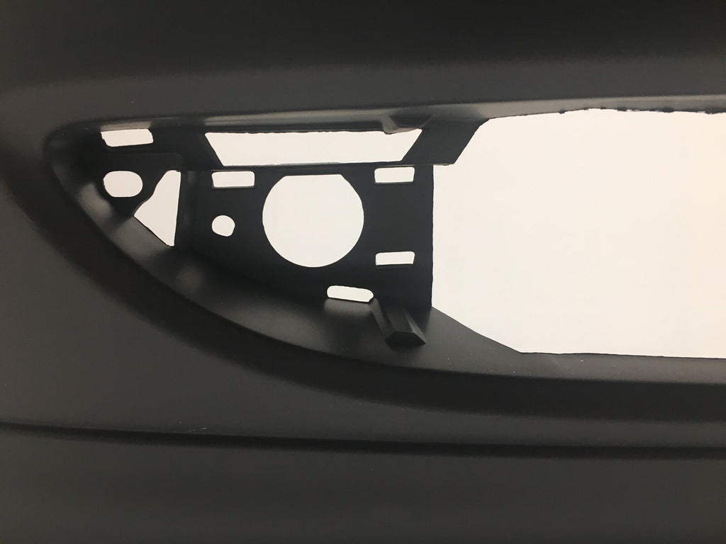 Front Bumper Cover Ford Focus w/ fog lamp holes Never painted 2000-2004 OEM2