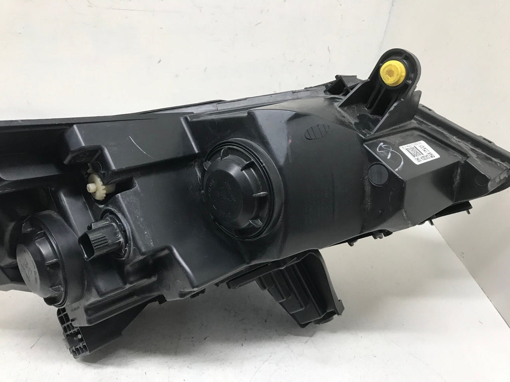 Headlight Damaged Left LH Driver 2013-2017 Chevrolet Traverse 23402604 OEM