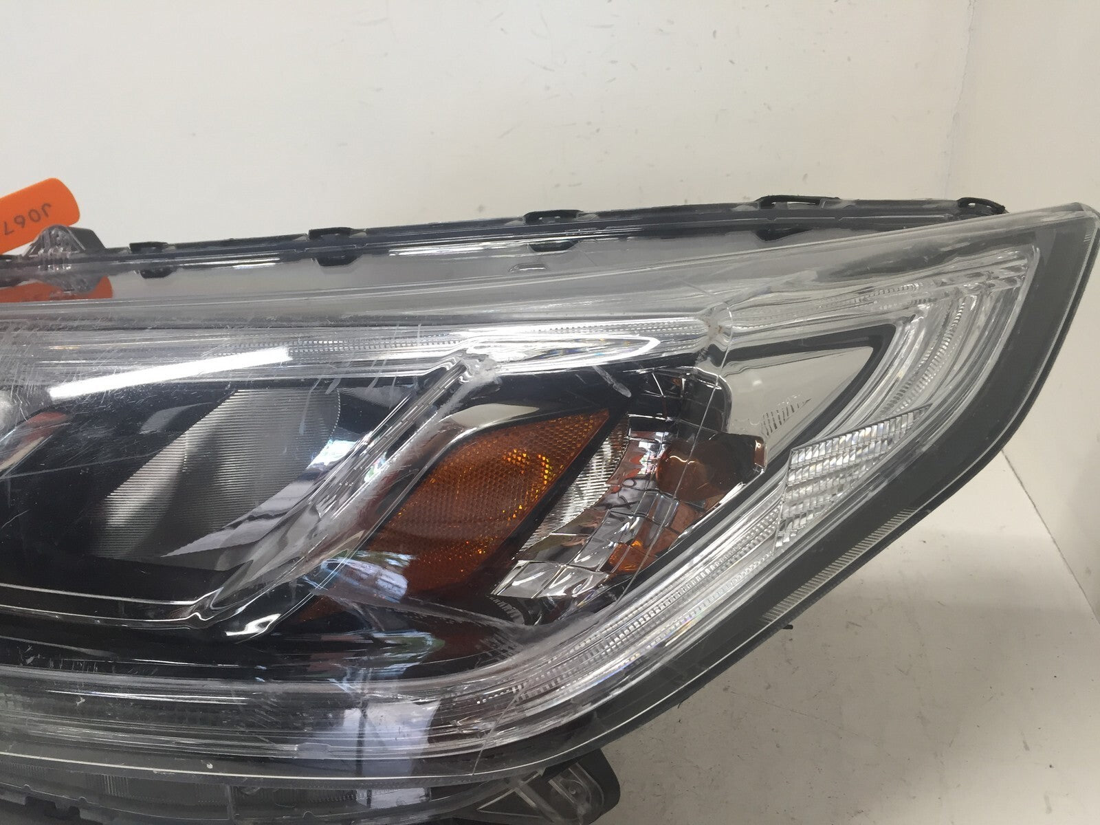 Halogen Headlight Damaged Driver LH Left Honda CR V 2015 2016 33150T1WA11 OEM