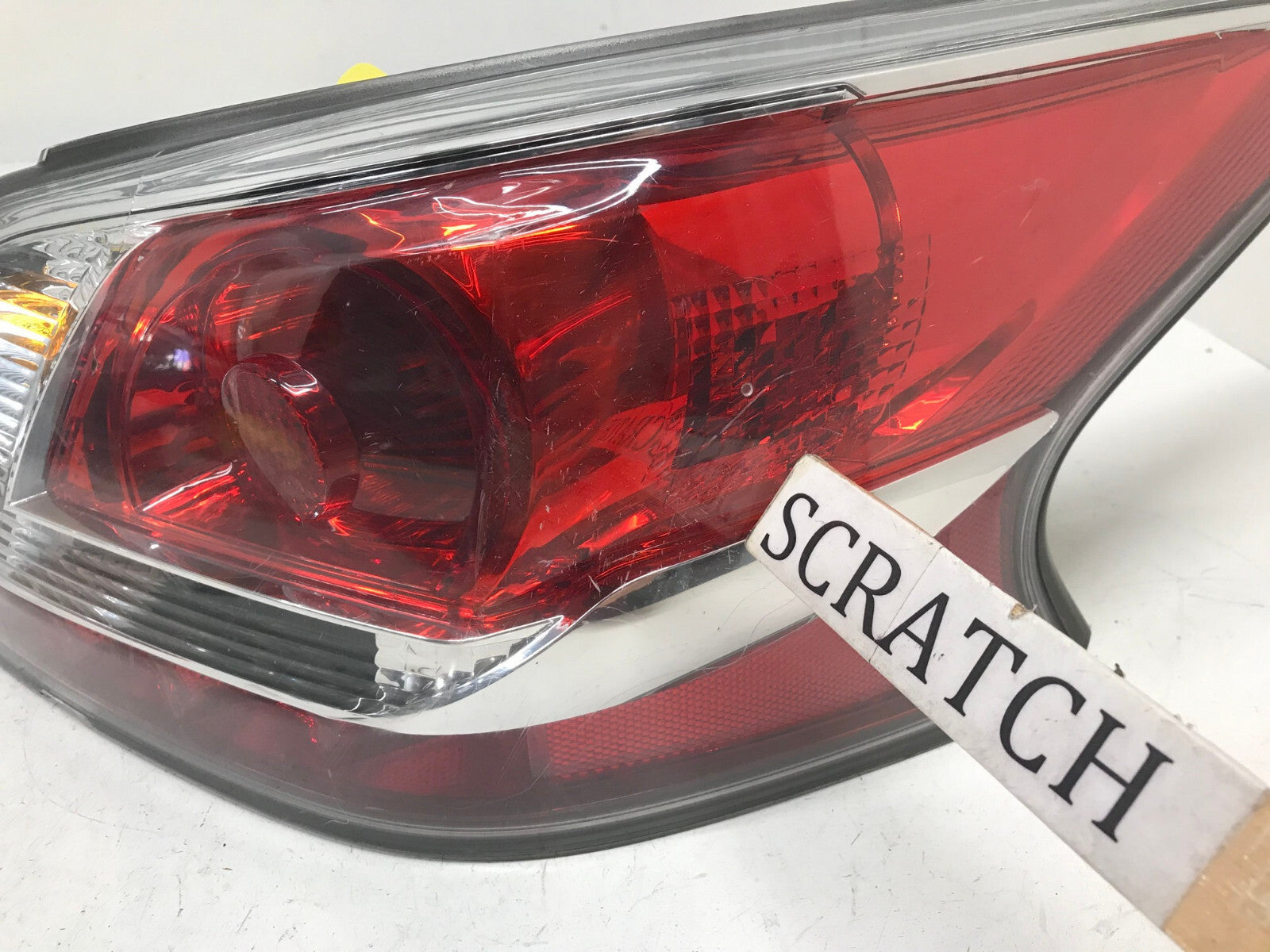 Tail light Damaged Right RH Passenger 2014-2015 Nissan Altima 265509HM0A OEM