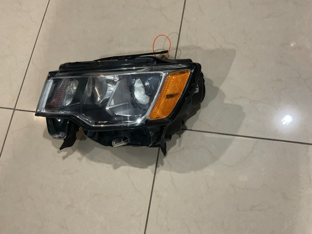 Headlight Left LH Driver 2017 - 2022 Grand Cherokee 68289234ad OEM