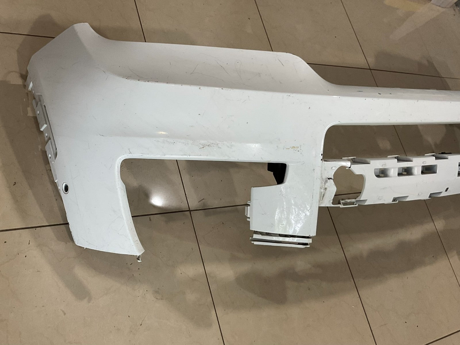 Front Bumper Cover White 2021 2022 2023 Jeep Grand Cherokee L 6sd13trmm OEM