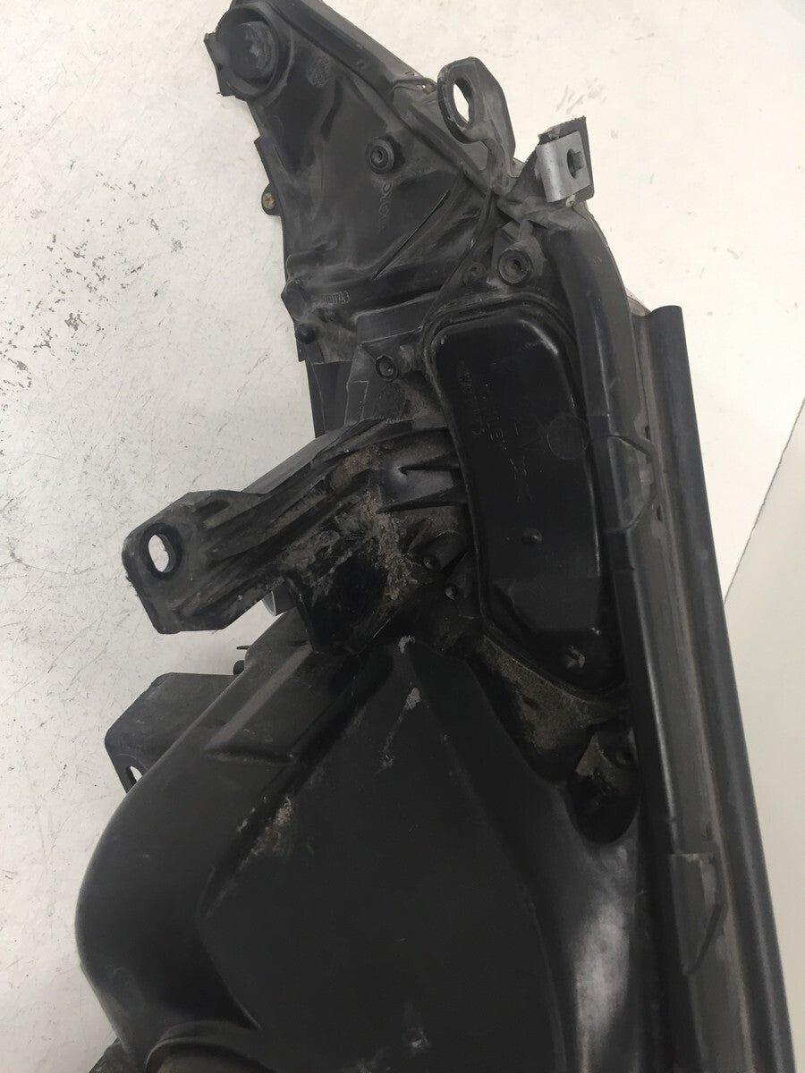 Headlight Damaged Halogen Passenger RH Toyota RAV4 2013-2015 81110-0R042 OEM