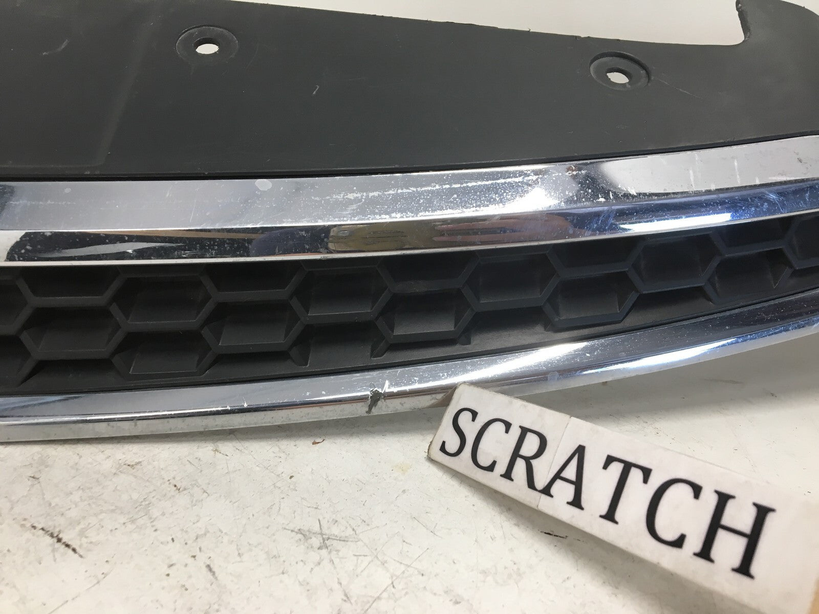 Grille Grill Chevy Cruze 2011-2014 96981100 OEM
