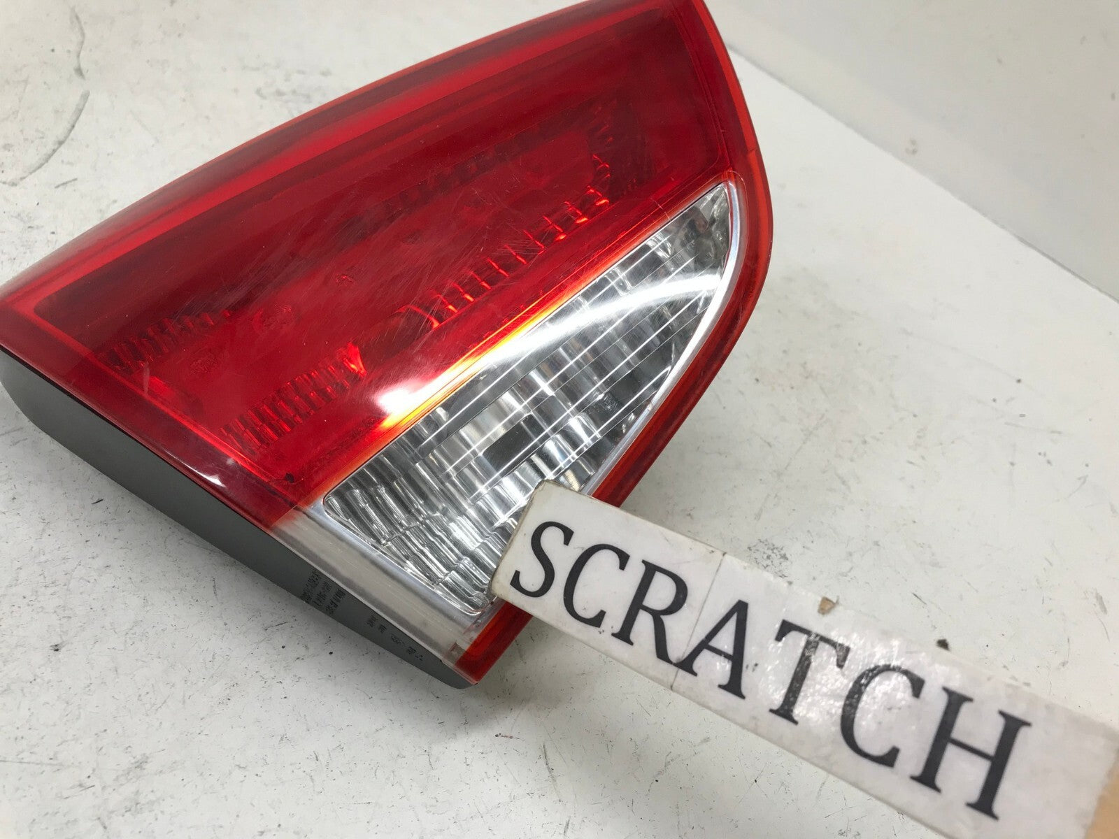 Tail light Damaged Left Driver LH 10-15 Hyundai Tucson 92405-2S02 OEM