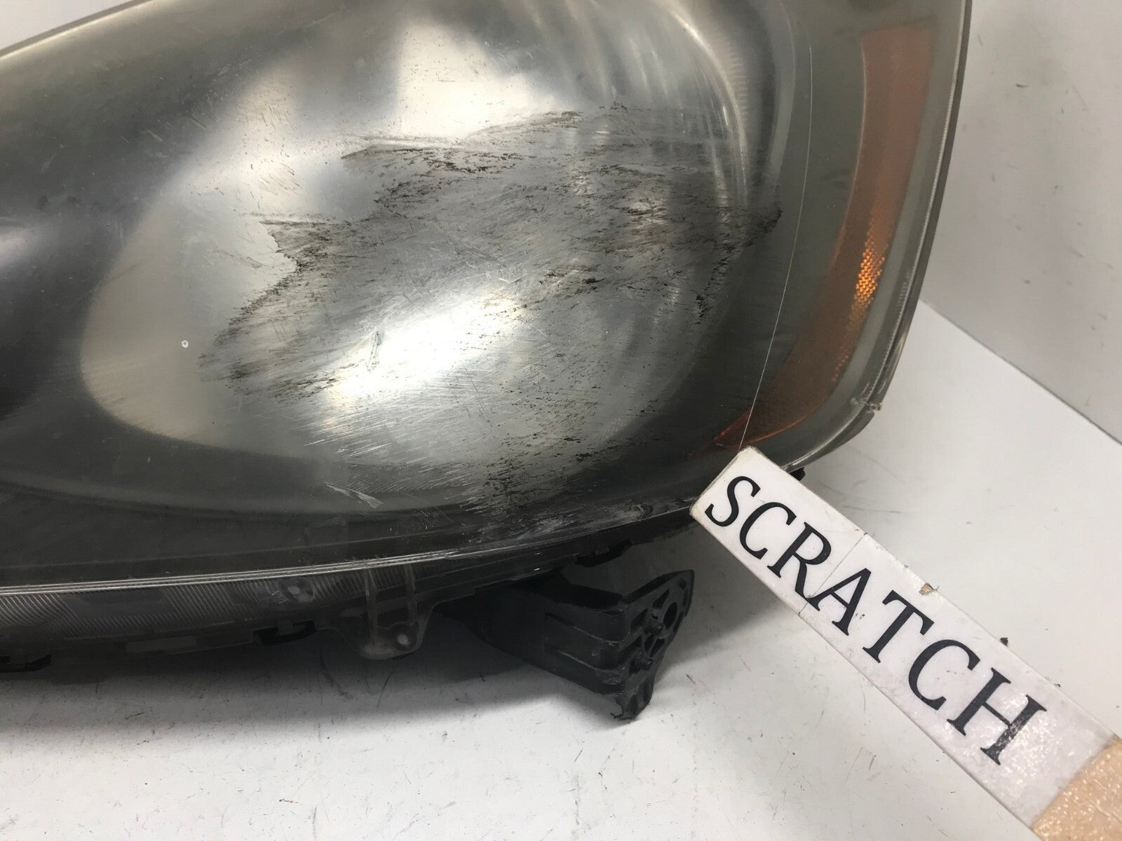 Headlight Damaged Driver LH 2009 2010 2011 Honda Fit Sport Model 33150TK6A11 OEM