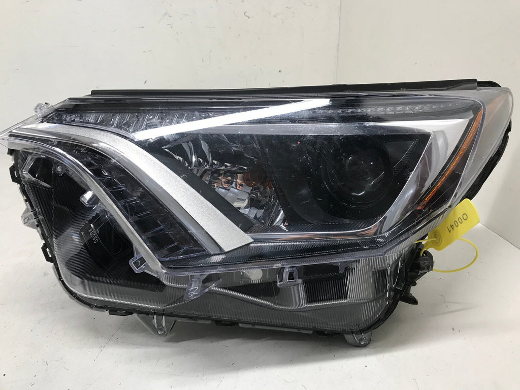 Halogen Projector Headlight Damaged Driver LH Toyota RAV4 16-2018 811500R180 OEM