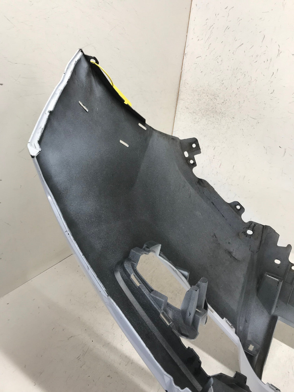 Front Bumper Cover Toyota Tacoma SR SR5 Ltd W/Flare holes White 16-19 OEM