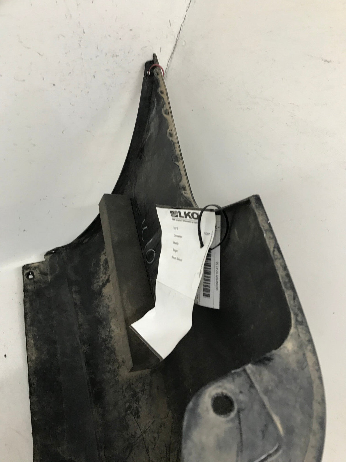Rear Bumper Cover Nissan Sentra SR SR Turbo Black 2016-2018 85022-3SH0H OEM