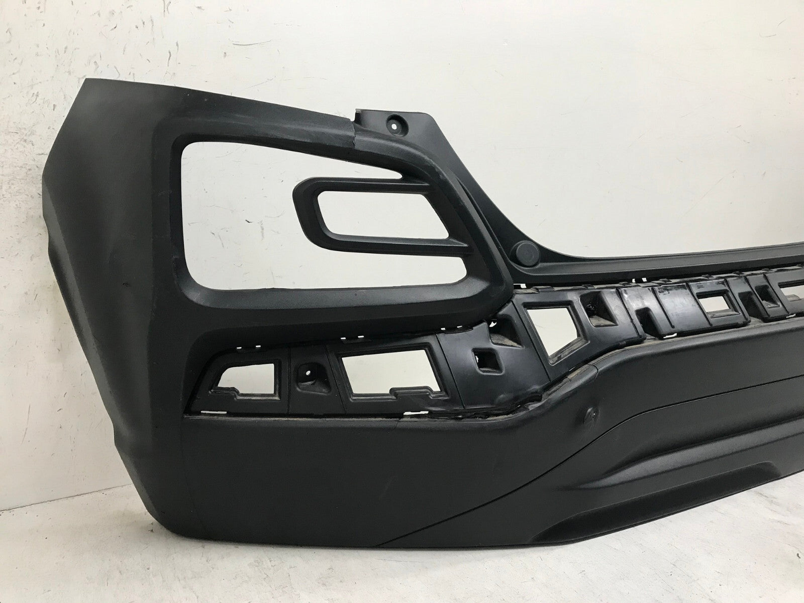 Rear Bumper Cover Hyundai Kona Black 2018 2019 86611-J9020 OEM5
