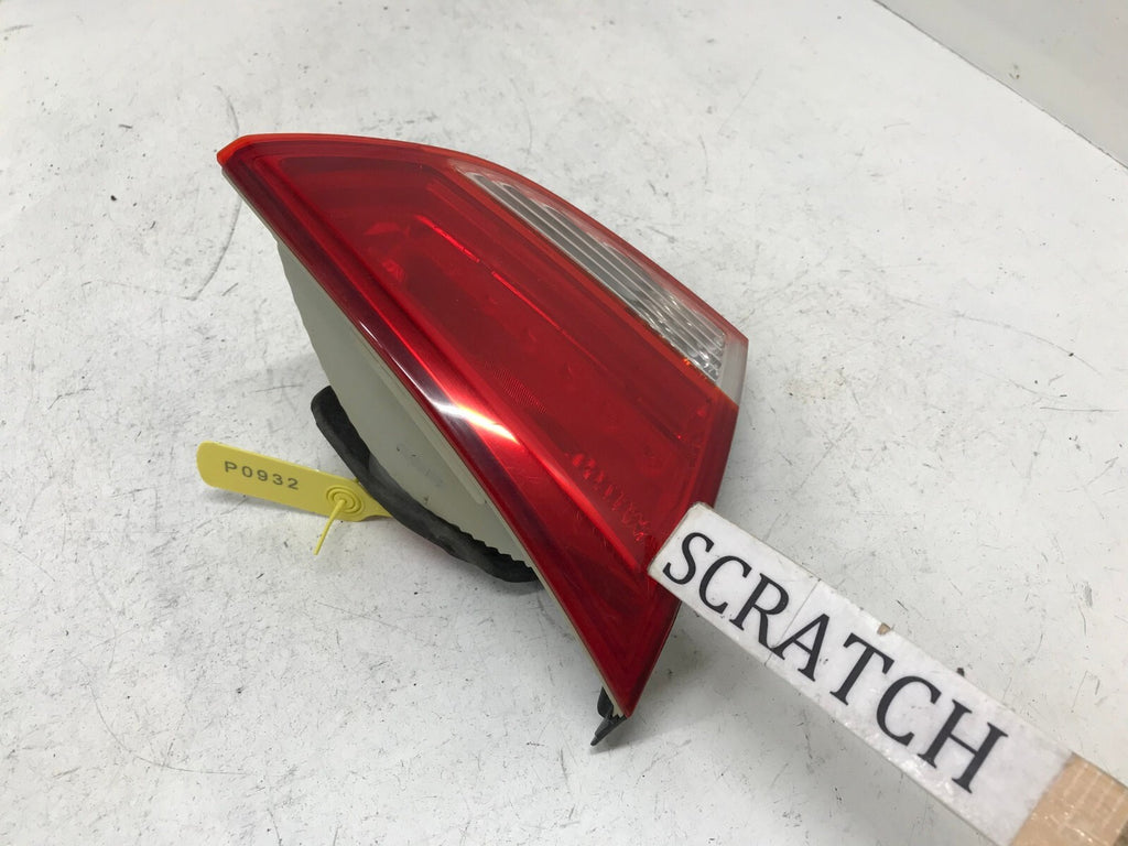 Tail light Damaged Left Driver LH 10-15 Hyundai Tucson 92405-2S02 OEM