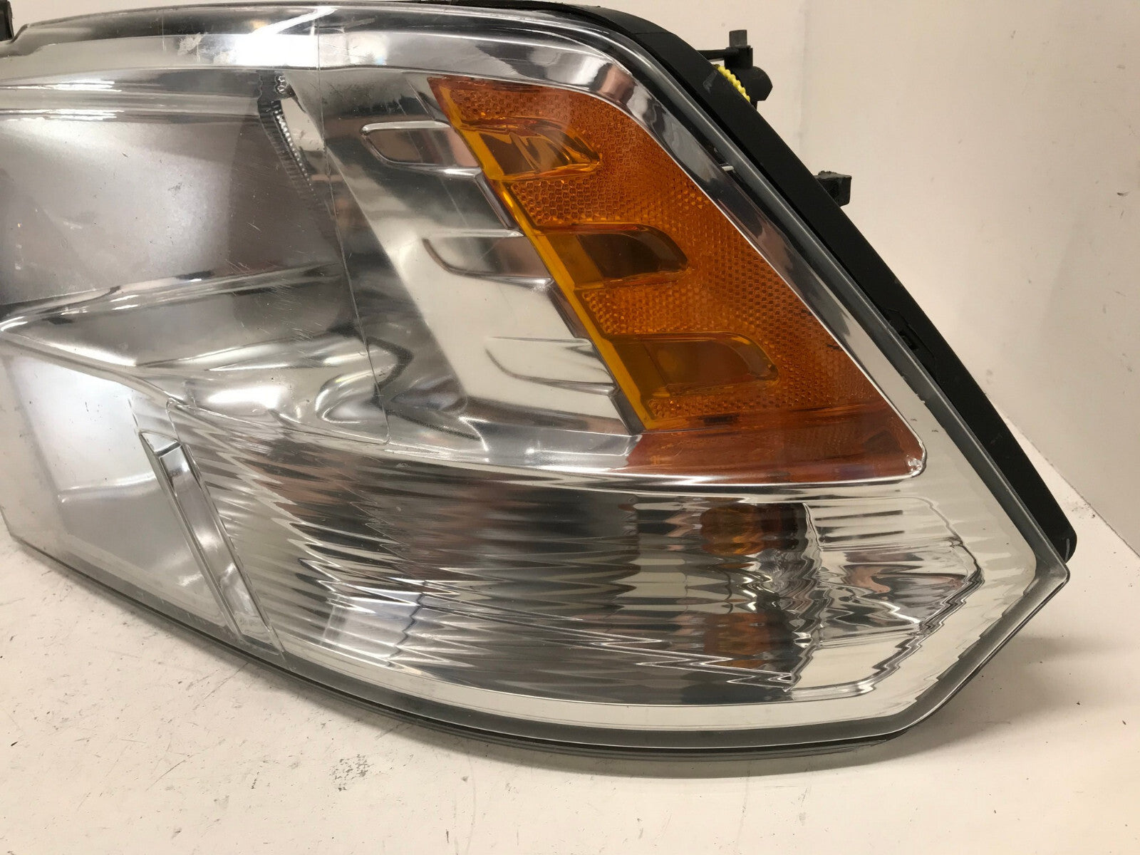 Headlight Damaged Left LH Driver Dodge Ram 2009-2018 68001485AC OEM