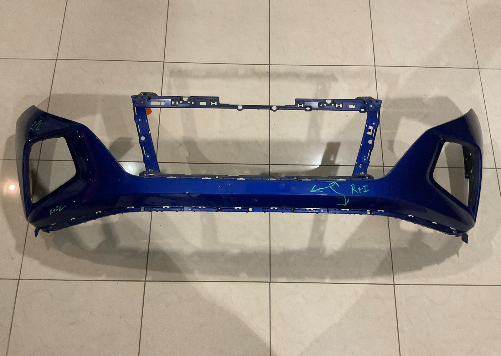 Front Bumper Cover Blue 2022 2023 Hyundai Tucson 86511+cw000 OEM