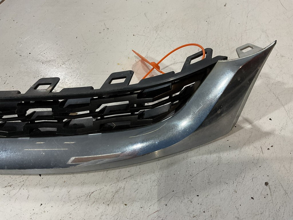 Grill Grille Black/Silver Trim 2014 2015 2016 Chevrolet Malibu 22995184 OEM