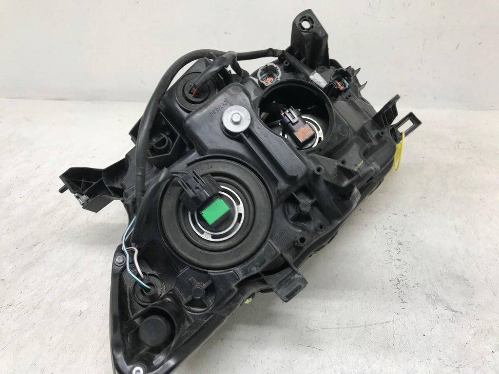 Headlight Damaged RH Right Nissan Rogue S SL SV Models 14-2016 260104BA2A OEM