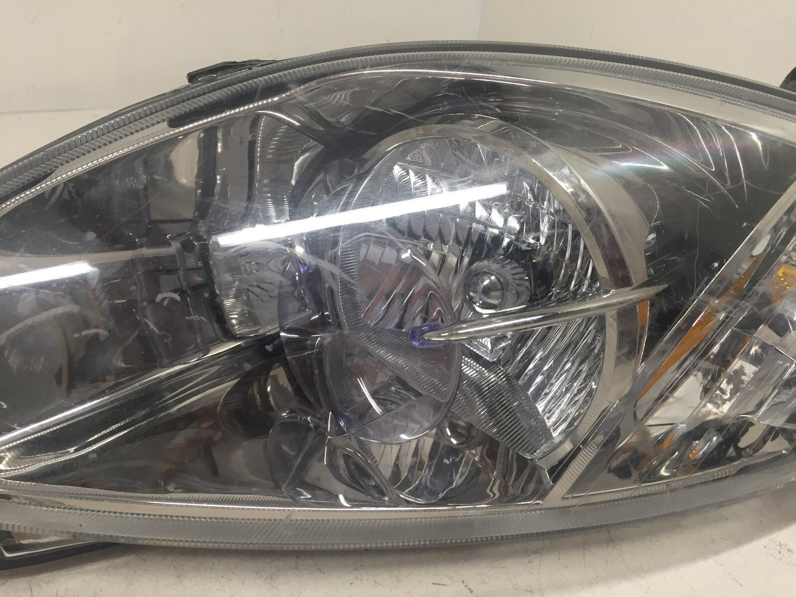 Halogen Headlight Damaged Driver LH Mitsubishi Eclipse 2006-2011 8301A511 OEM