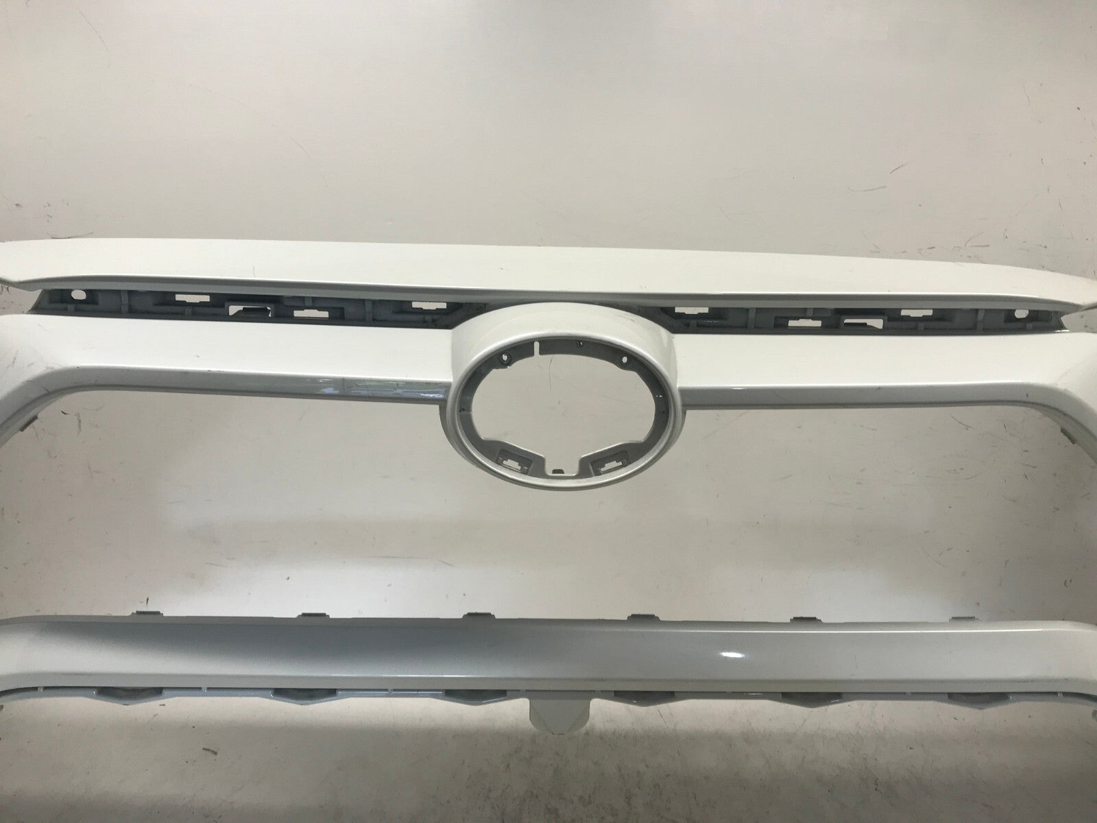 Front Bumper Cover 070 19-2021 Toyota RAV4 LE/XLE/XLE Premium w/Sensor Holes OEM