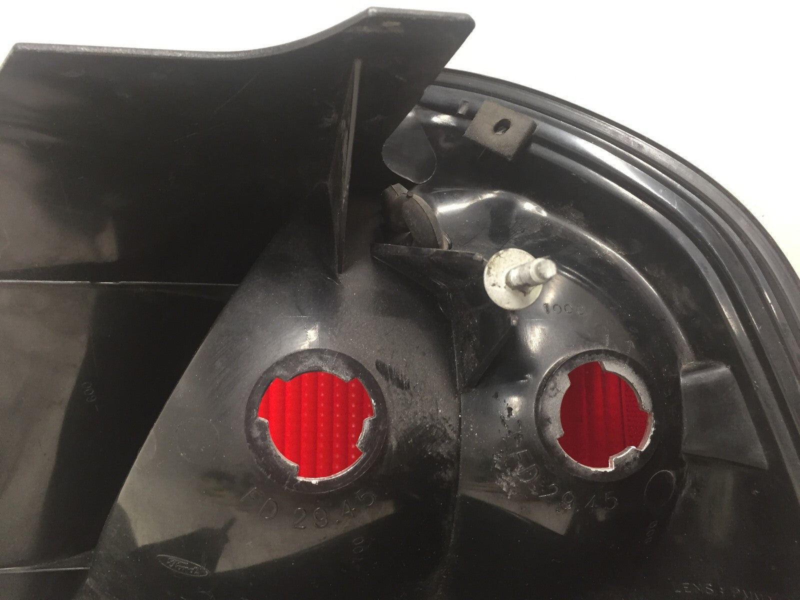 Tail light Damaged Lamp Left Driver Side LH Mercury Grand Marquis 2003-2011 OEM