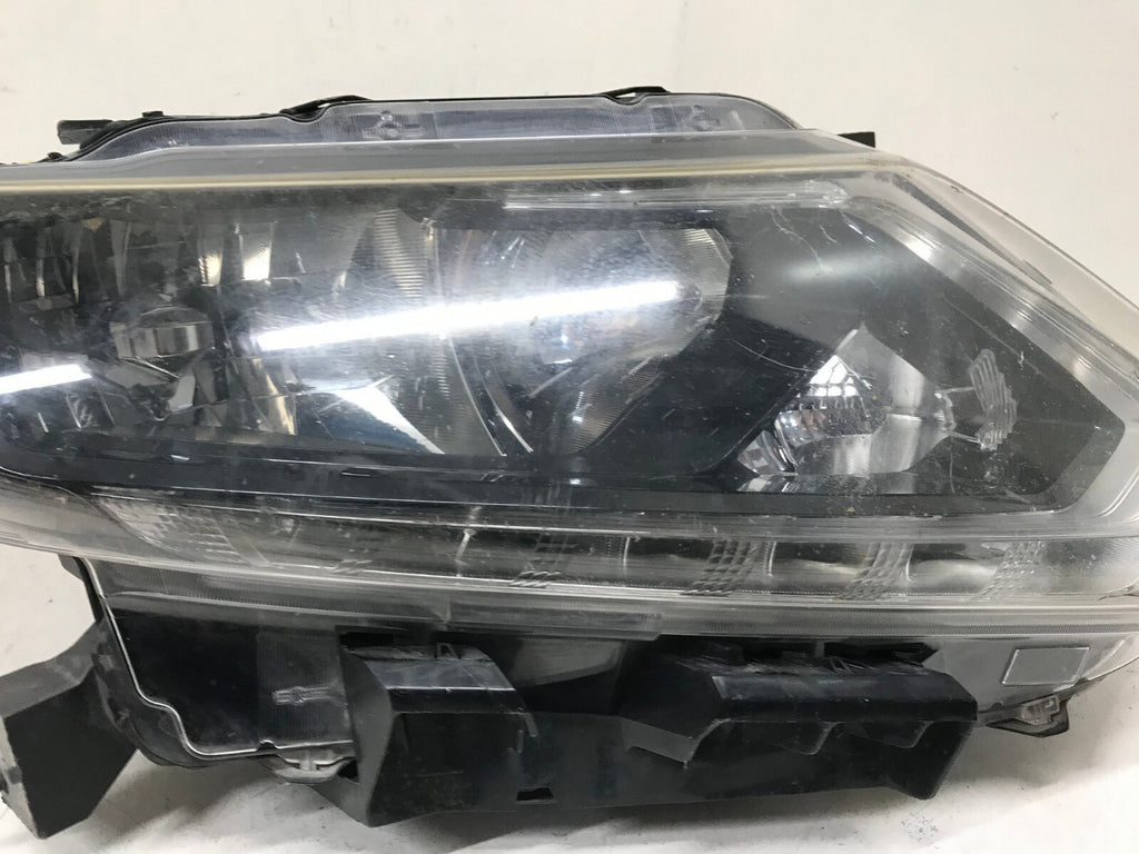 Headlight Damaged RH Right Nissan Rogue S SL SV Models 14-2016 260104BA2A OEM