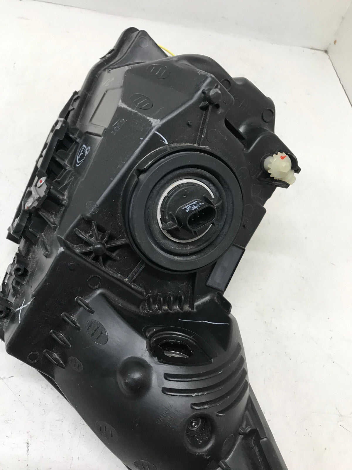 Headlight Damaged Right RH Passenger 11-15 Chevrolet Cruse CAPA