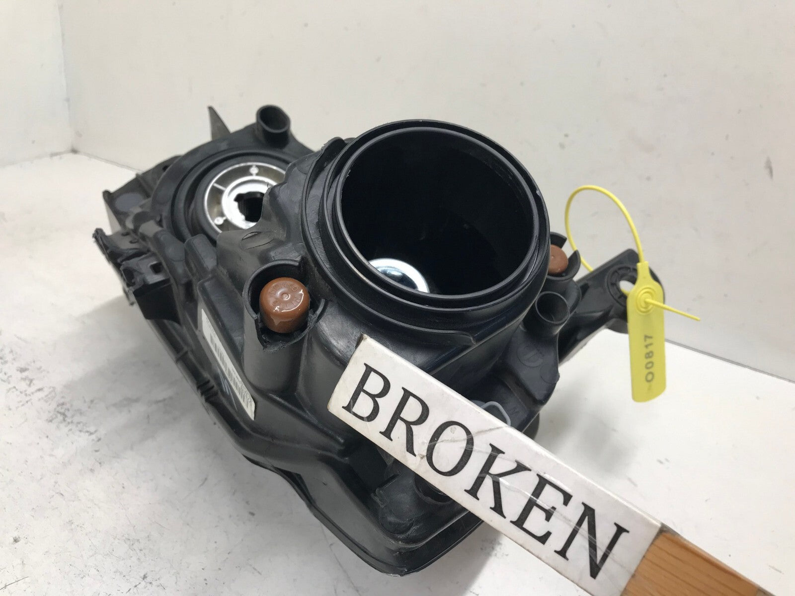 Headlight Damaged Left LH Driver Jeep Grand Cherokee 17-19 68266647AD OEM