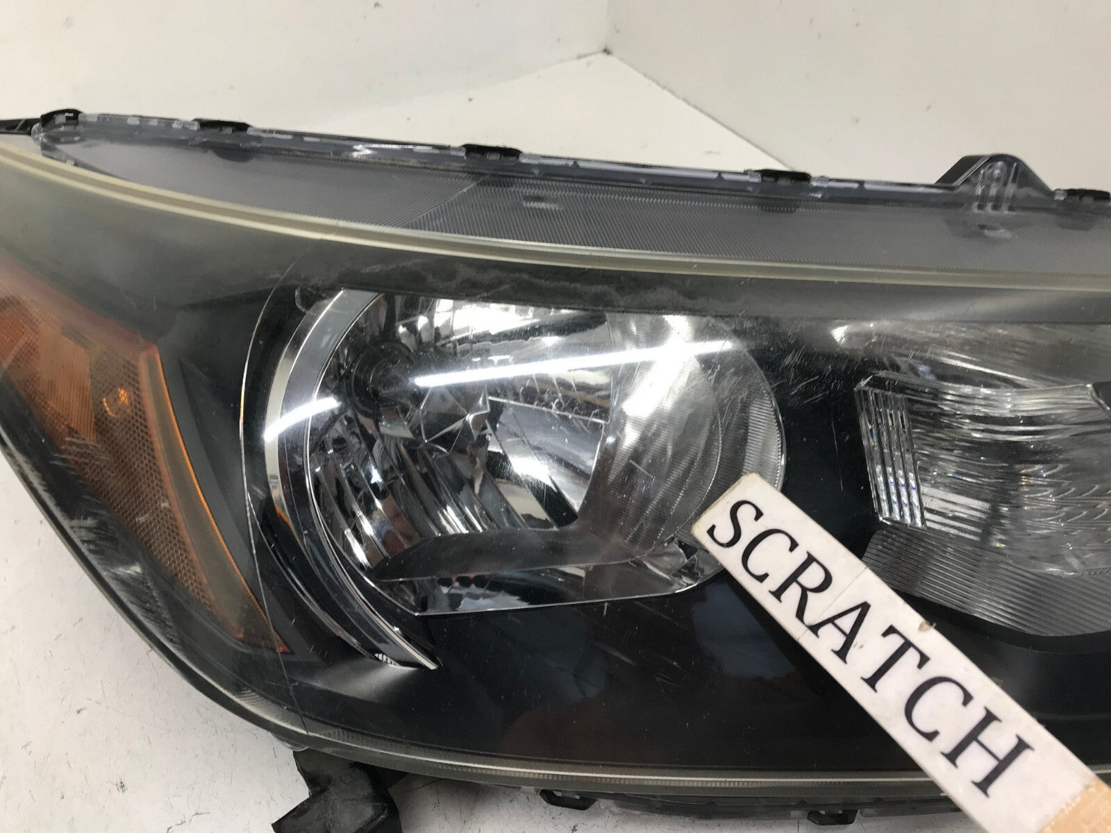 Headlight Damaged Passenger Right RH Honda CR-V 2012 2013 33100T0AA01 OEM