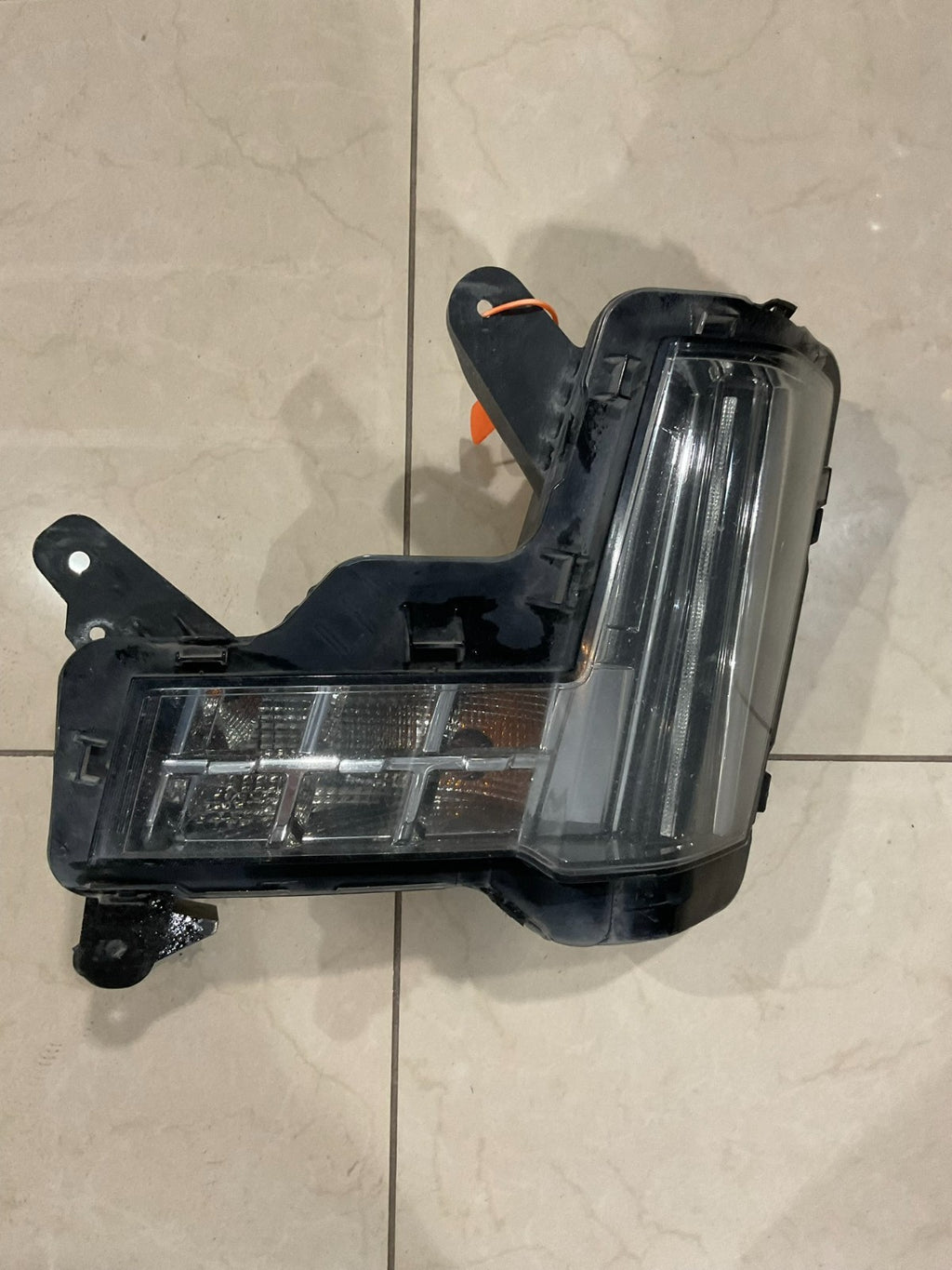 Fog Light Left Driver LH 2016-2020 Cadillac Escalade 84575579 OEM