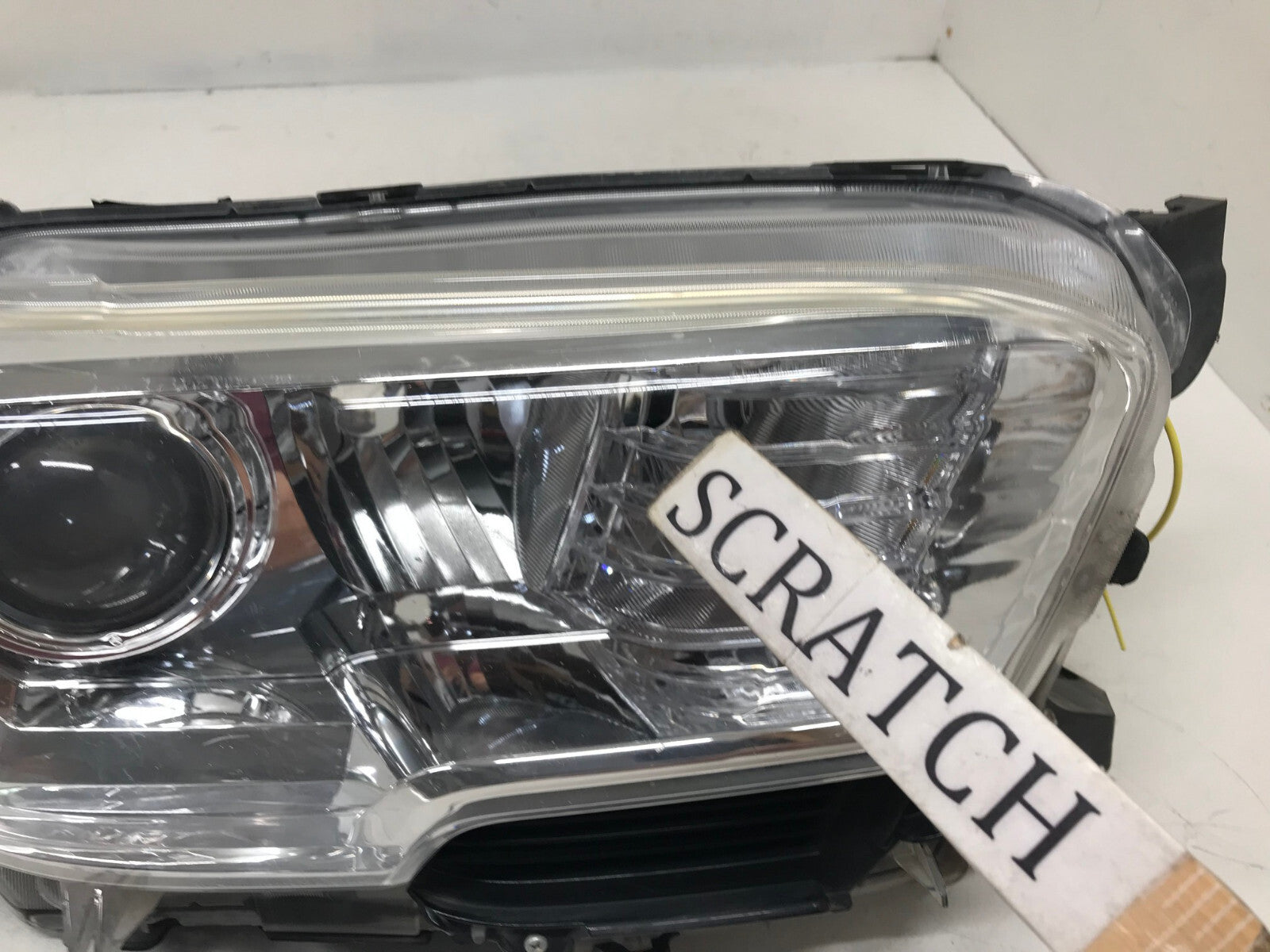 Headlight Damaged Right RH Passenger Toyota Tacoma 2016-2019 81110-04270 OEM