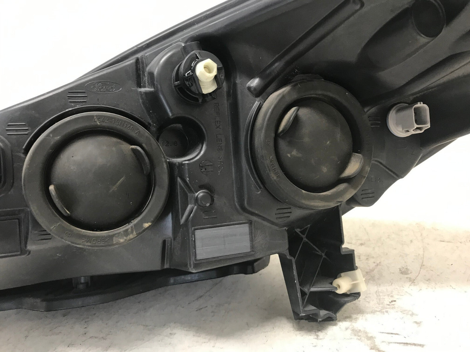 Headlight Damaged Right passenger RH Ford Escape 2013-2016 R 44ZH-2090-A OEM