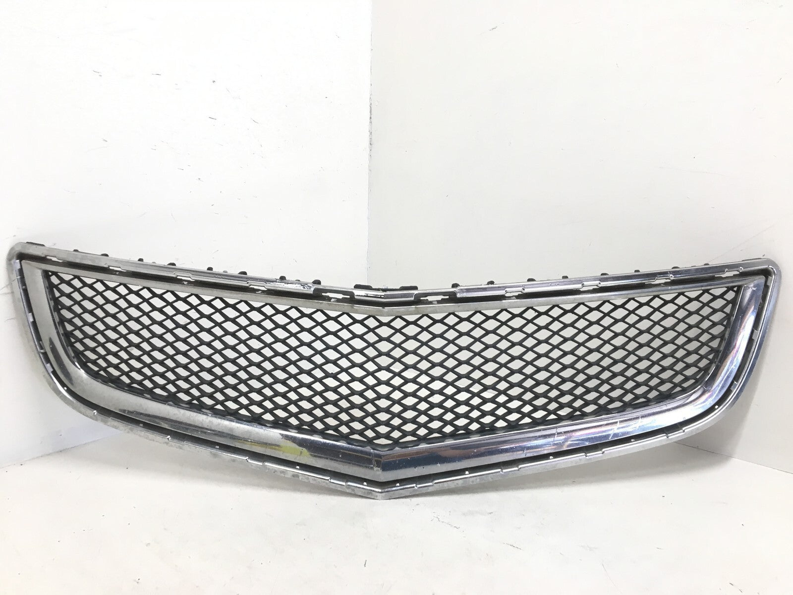 Grille Grill Chevrolet Traverse 2009-2012 20756061 OEM