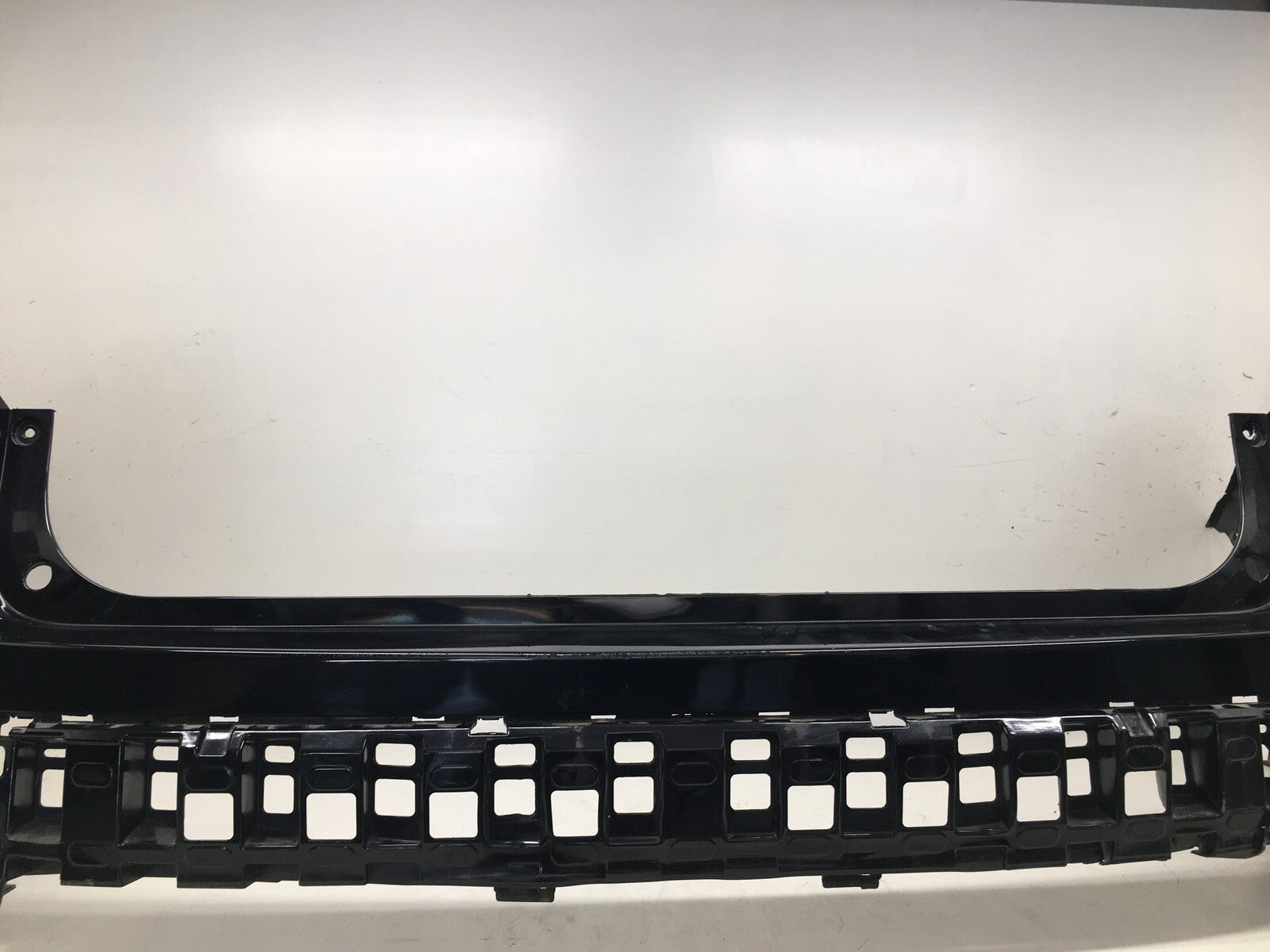 Rear Bumper Cover Toyota Highlander w/o Sensor 218  Attitude Black 14-18 OEM2