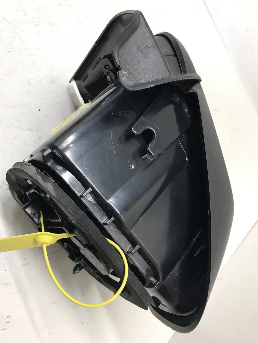 Tail light Damaged Driver LH Left 2015-2023 Jeep Renegade CAPA