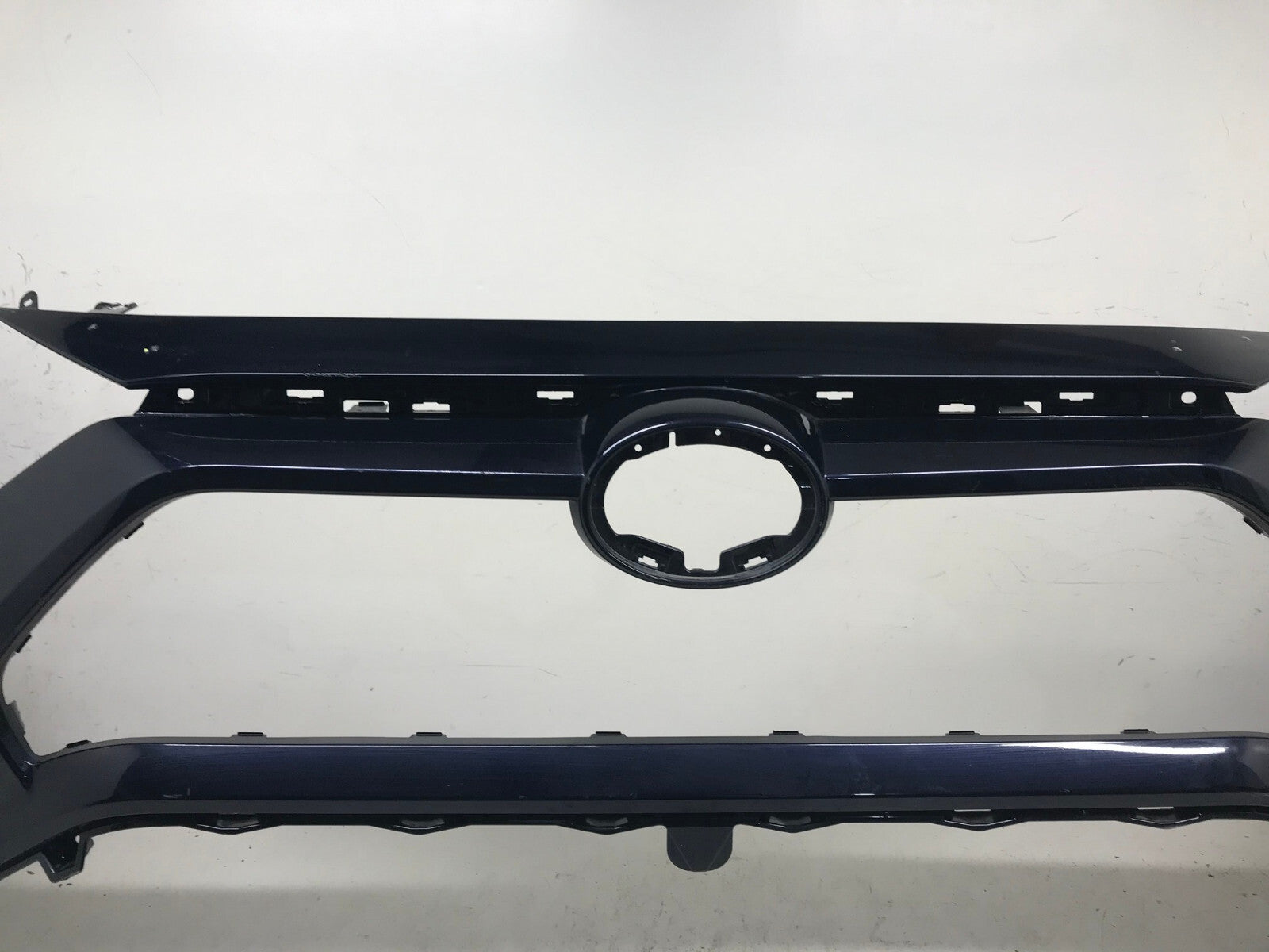 Front Bumper Cover 8X8/PT39 2019-21 Toyota RAV4 LE/XLE/Hybrid LE 52119-0R200 OEM