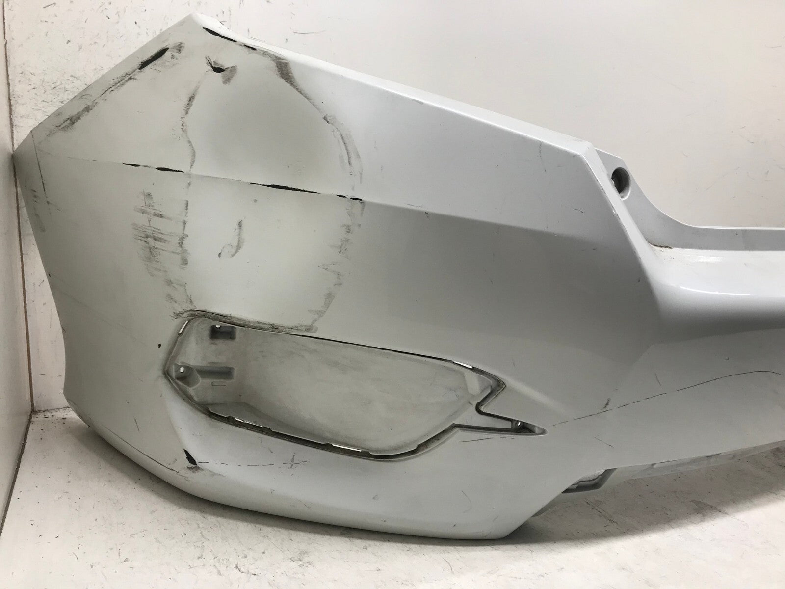 Rear Bumper Cover White Honda Civic Sedan 2016-2018 71501-TBA-A000 OEM