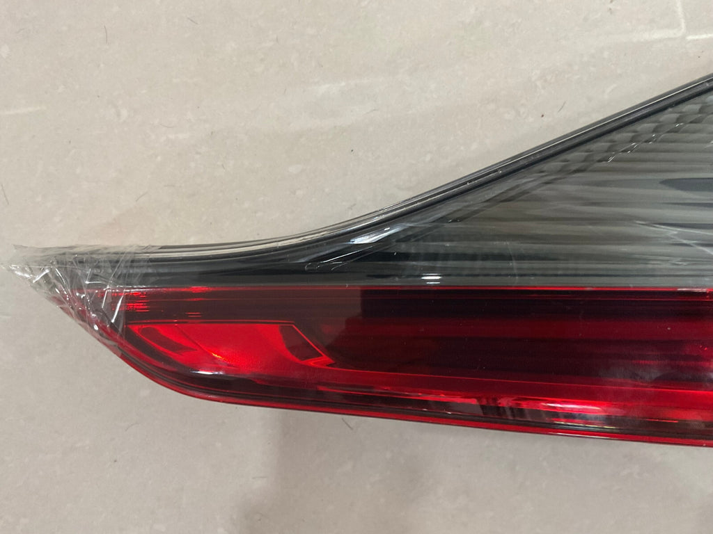 Tail light Damaged Right Passenger RH 2022-2023 Honda Civic Sedan CAPA