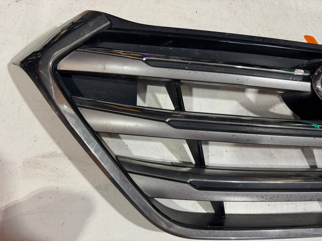 Grille Grill Black /Silver 2016-2018 Hyunday Tucson 86351-D3100 OEM