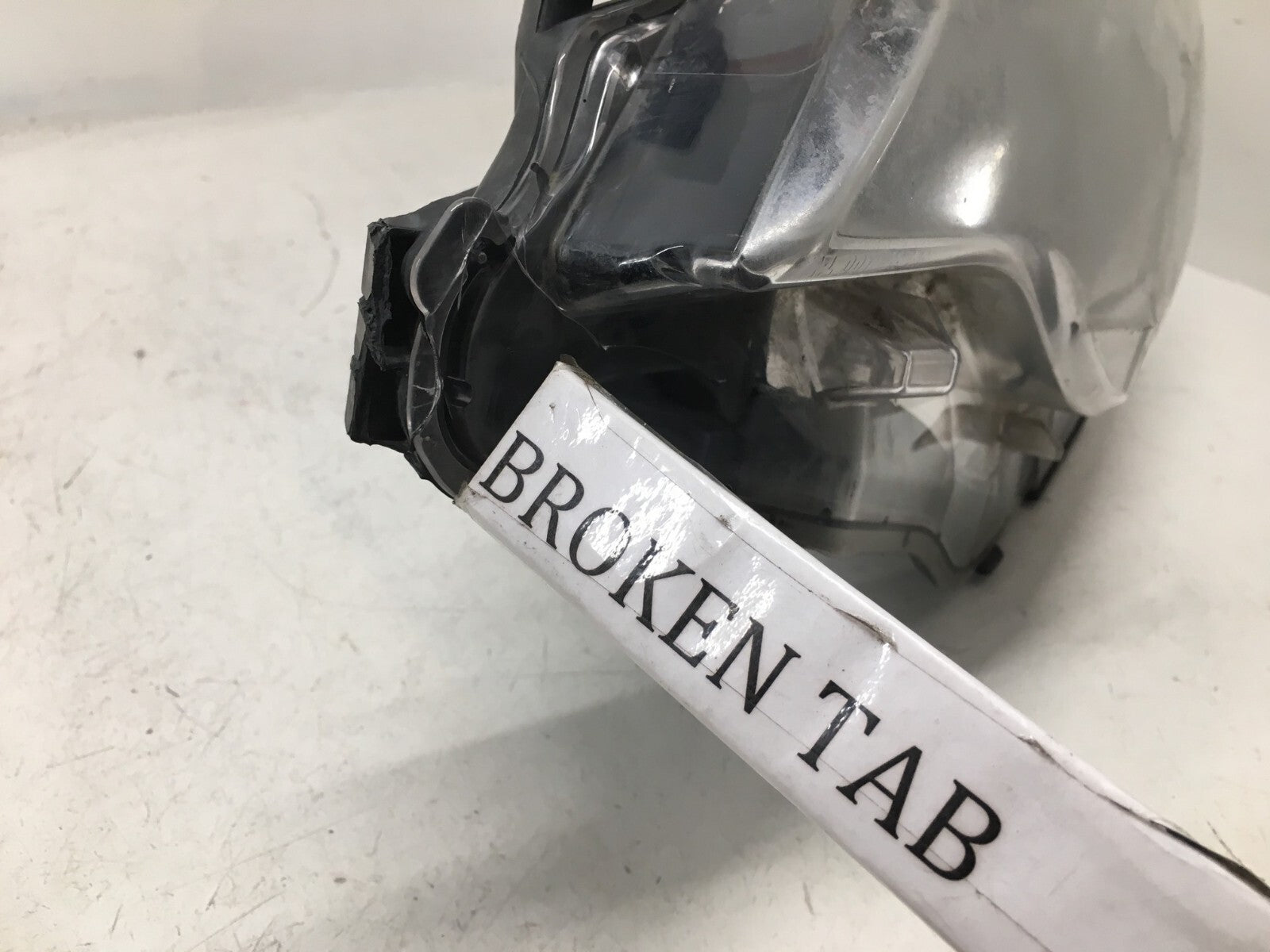 Headlight Damaged Headlamp Driver LH Toyota Corolla 2014-2016 81150-02E60 OEM