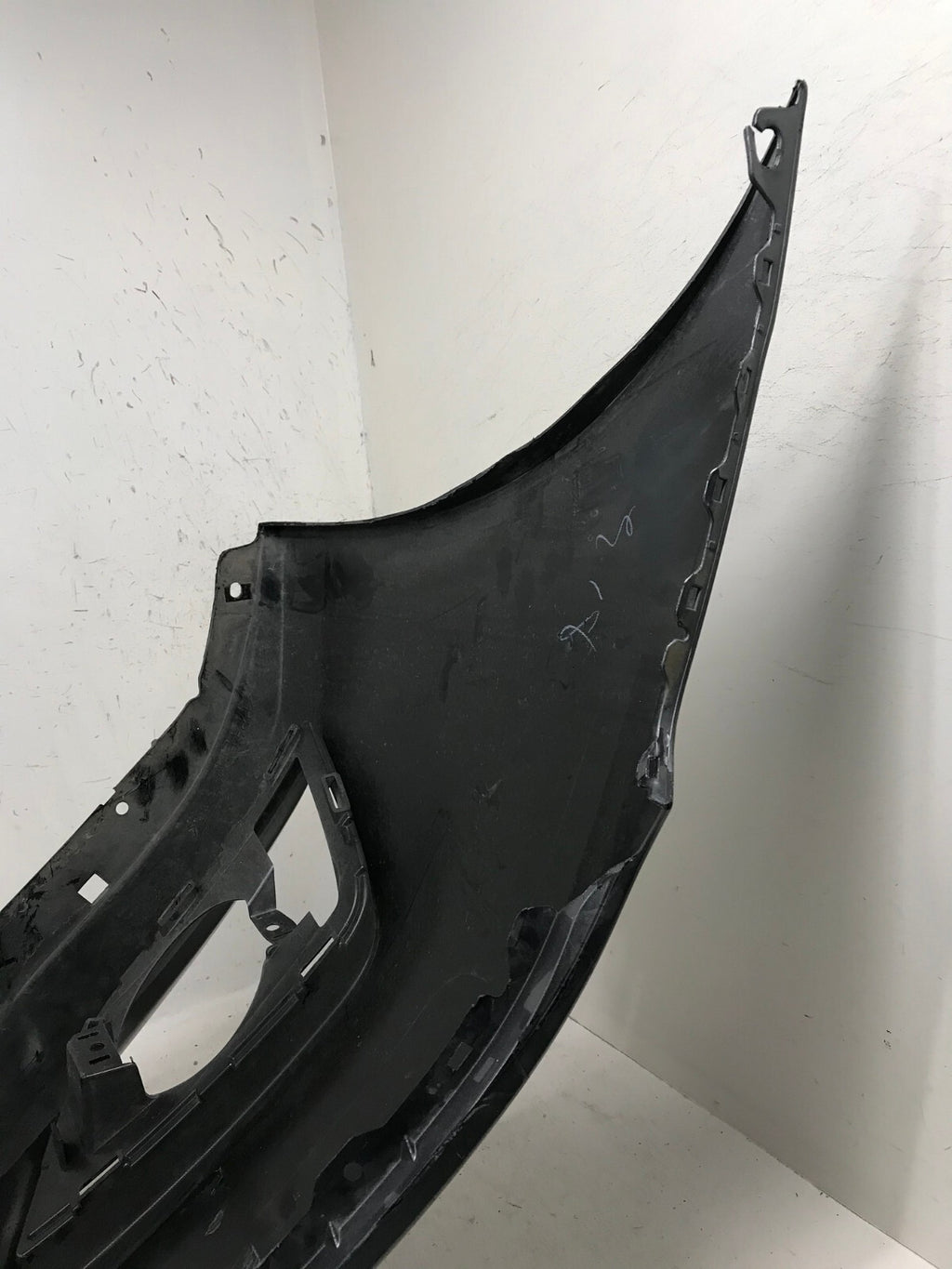 Front Bumper Cover Nissan Sentra S/SL/SV/FE-S/SR/SR Turbo 16-18 62022-3YU0H OEM3