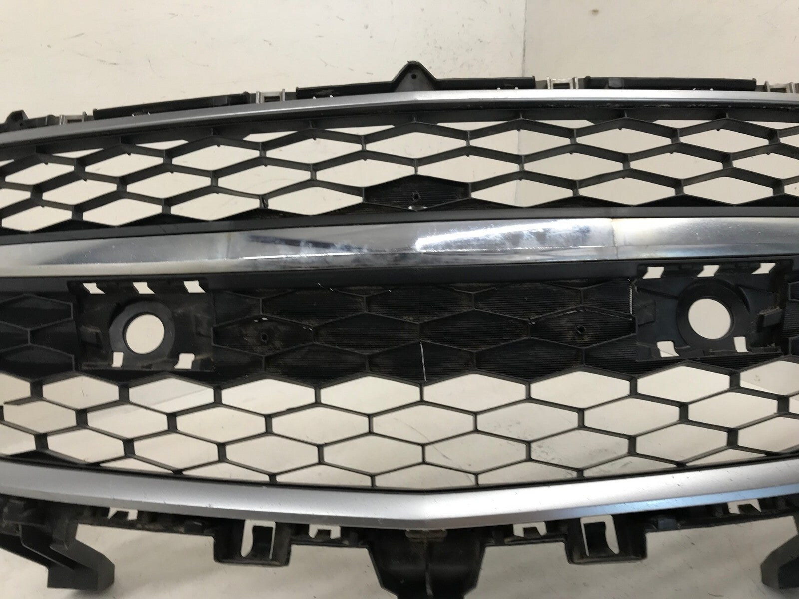 Grille Grill 10-12 Mazda CX9 CX-9 TE69-501T1 OEM