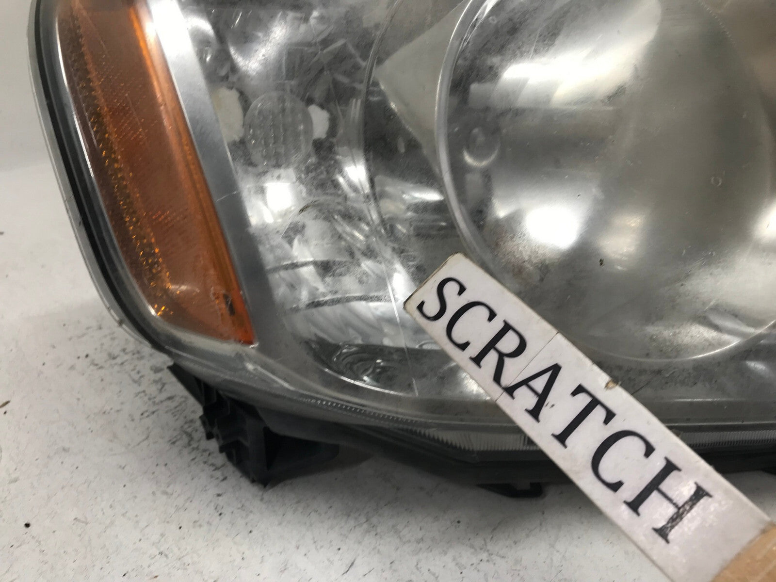 Headlight Damaged RH Honda Pilot Touring EX EX-L LX 09-2011 33100SZAA01-PFM OEM