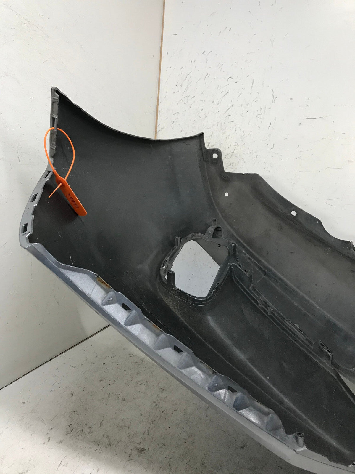 Front Bumper Cover Silver 2021-2023 Honda Odyssey Touring 71101-THR-A500 OEM