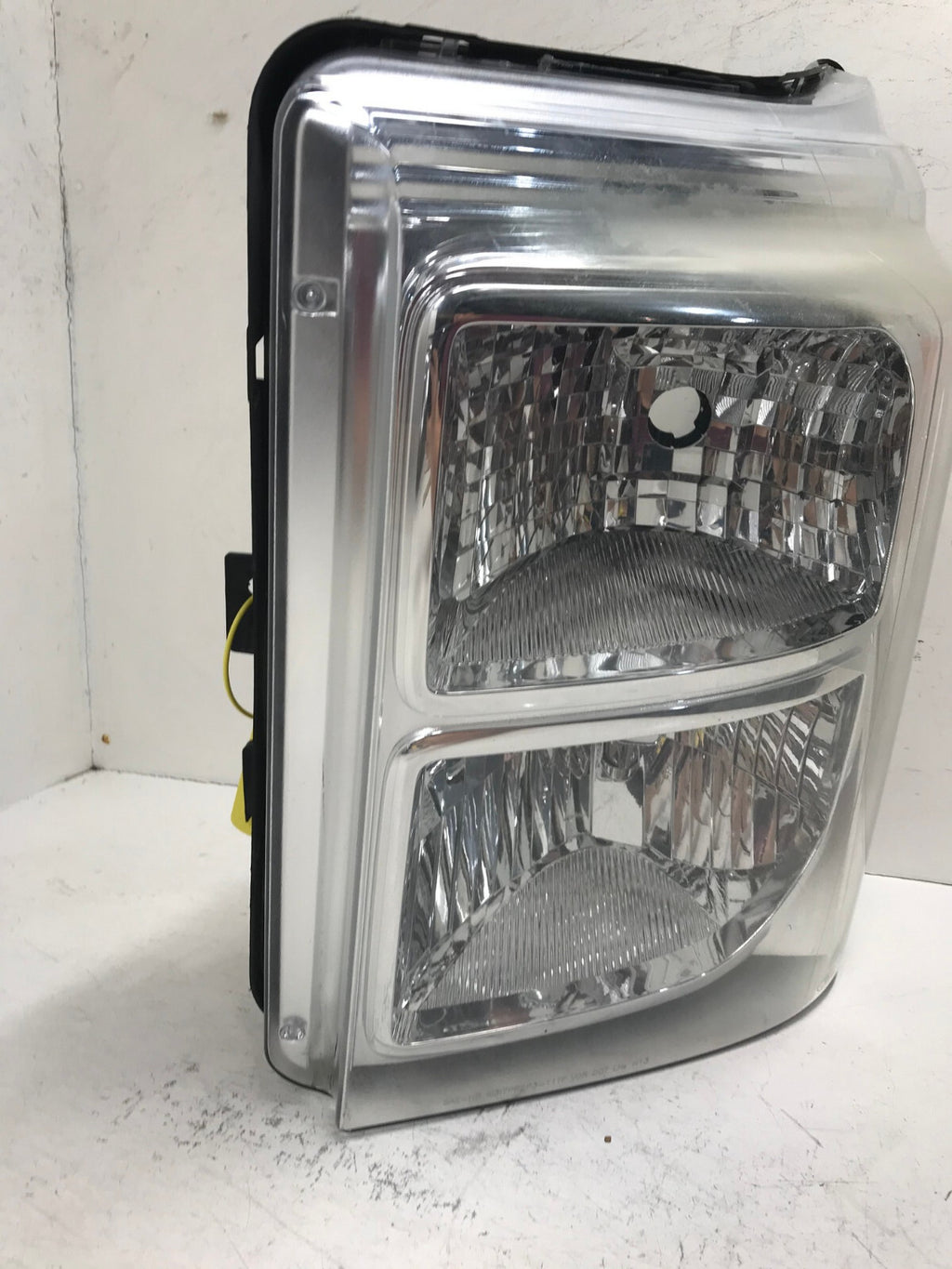 Headlight Damaged LH Driver 11-2015 Ford F350 F450 Super Duty BC34-13006-B OEM