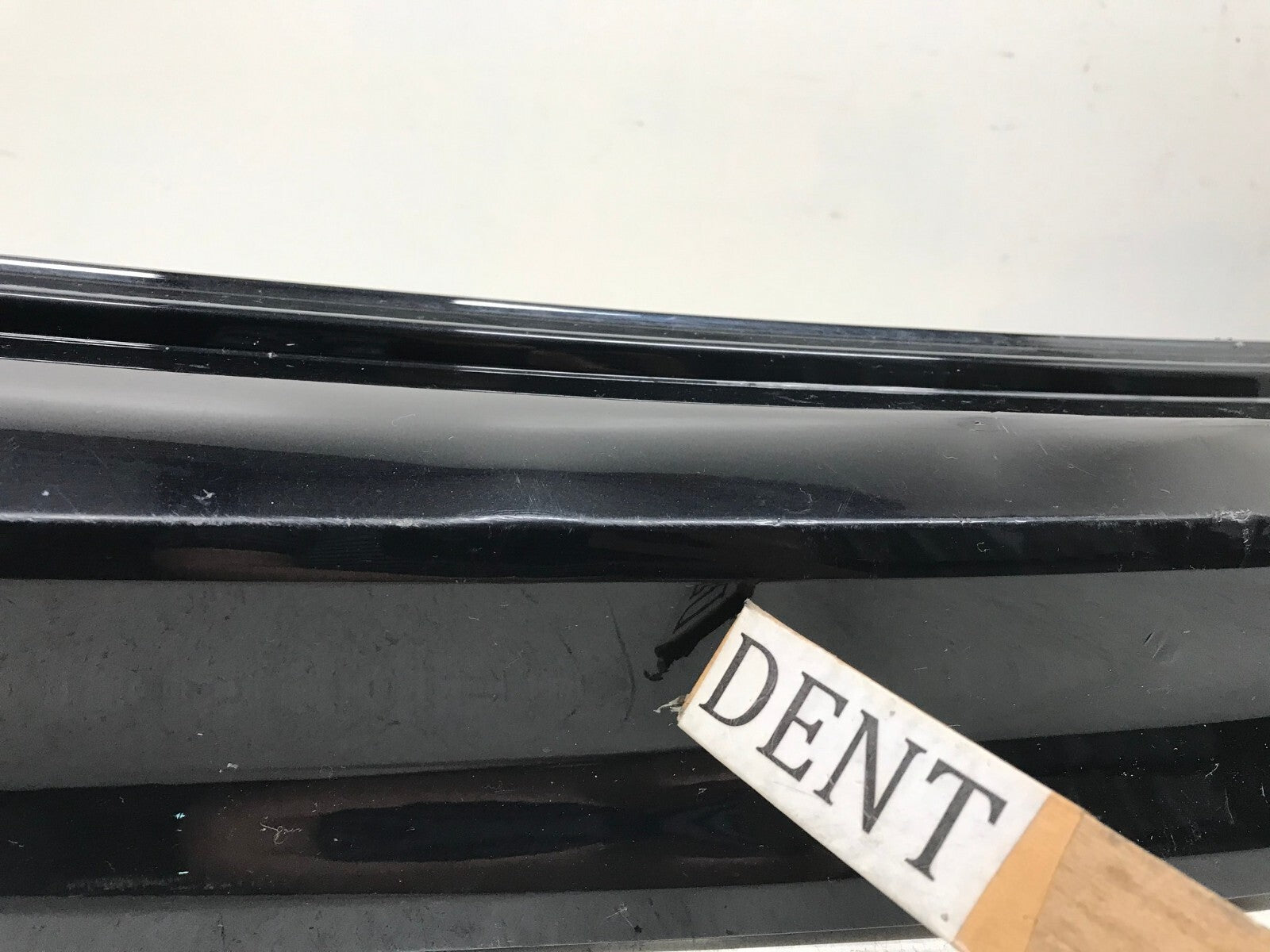 Rear Upper Bumper Cover Volkswagen Tiguan S/SE/SEL/SEL Premium 5NN807421 OEM3